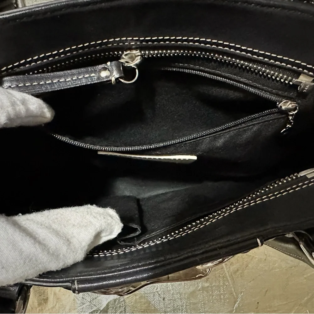 Vintage Y2K Coach tote handbag shoulder bag, Black and Cream Satchel 2009 years - Picture 13 of 17